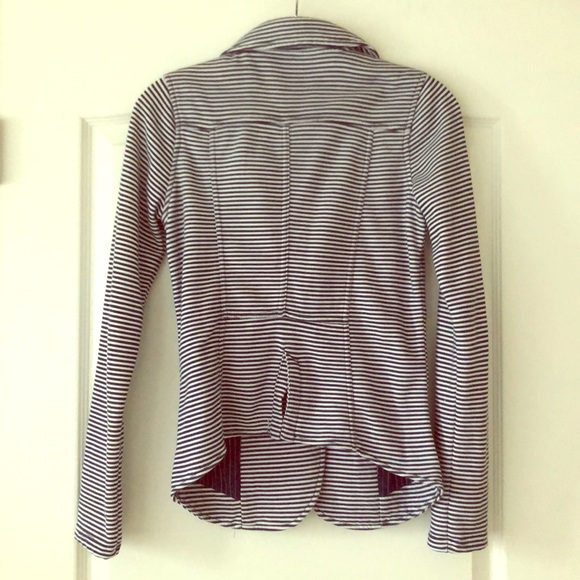 Striped blazer - Picture 2 of 3